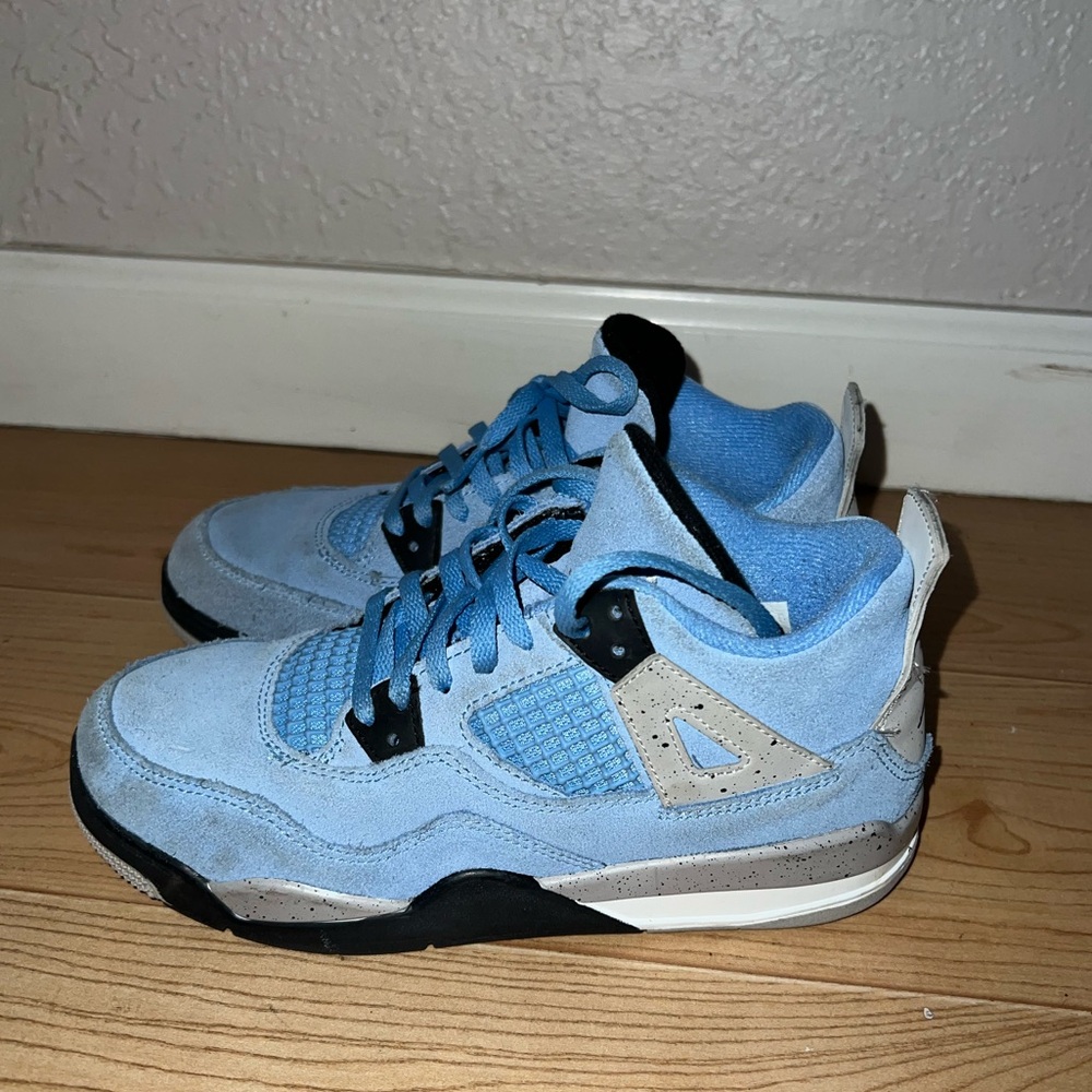 Jordan 4 retro university blue 3Y